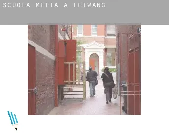 Scuola media a  Leiwang